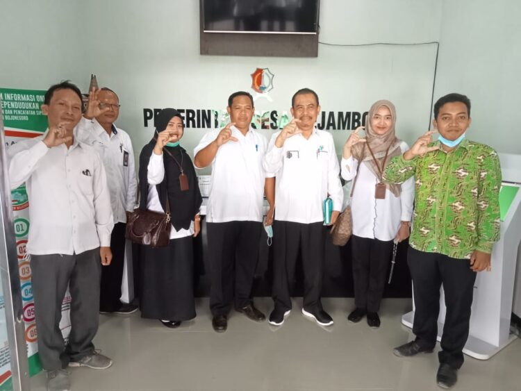 KEPALA BPS DATANGI DESA PEJAMBON SUMBERREJO